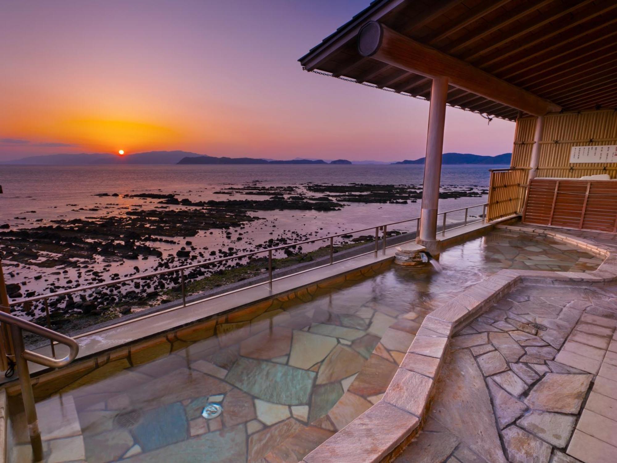 Wakayama Kada Onsen Kada Kaigetsu Exterior foto