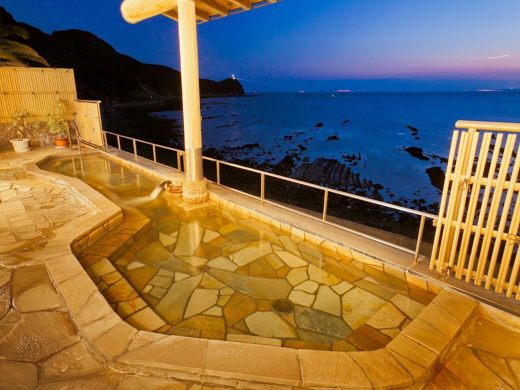 Wakayama Kada Onsen Kada Kaigetsu Exterior foto