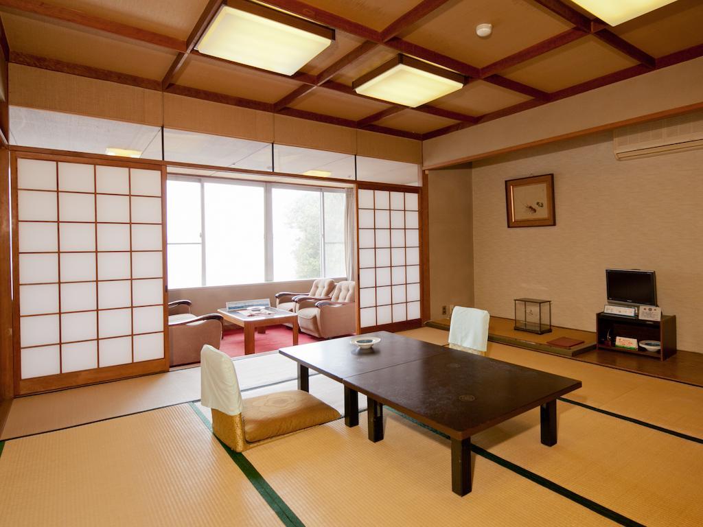 Wakayama Kada Onsen Kada Kaigetsu Quarto foto