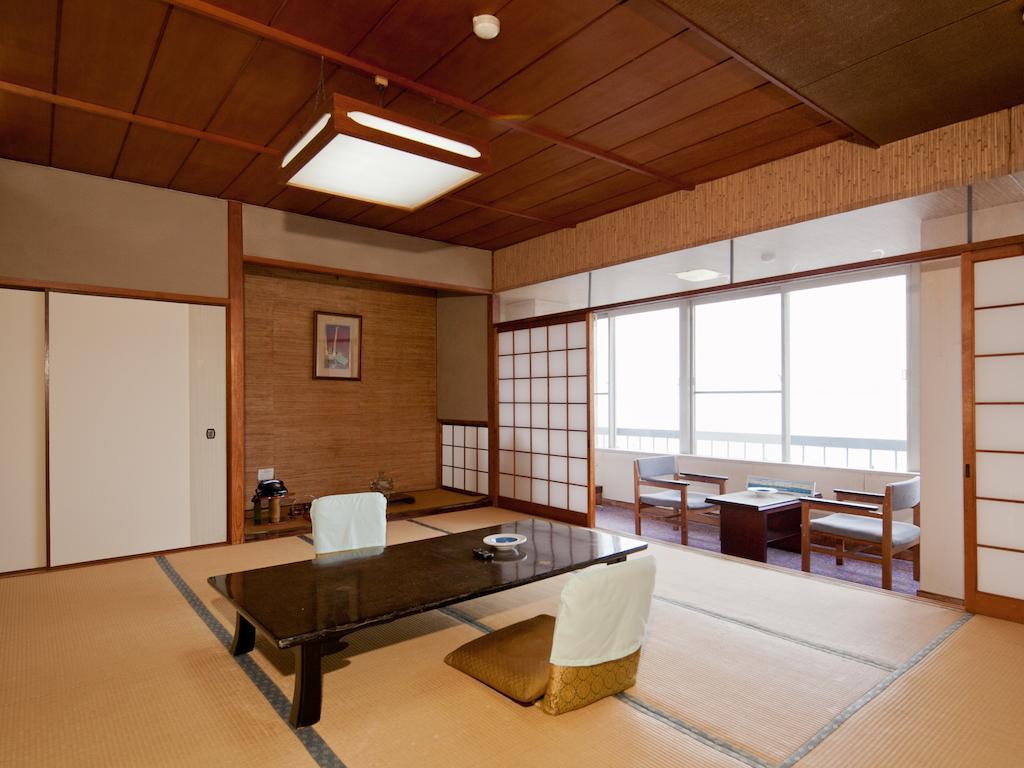 Wakayama Kada Onsen Kada Kaigetsu Quarto foto