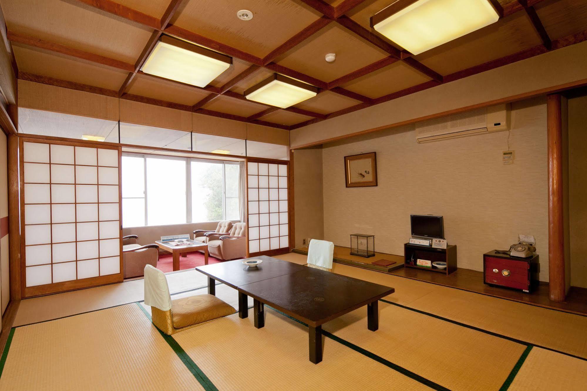 Wakayama Kada Onsen Kada Kaigetsu Exterior foto